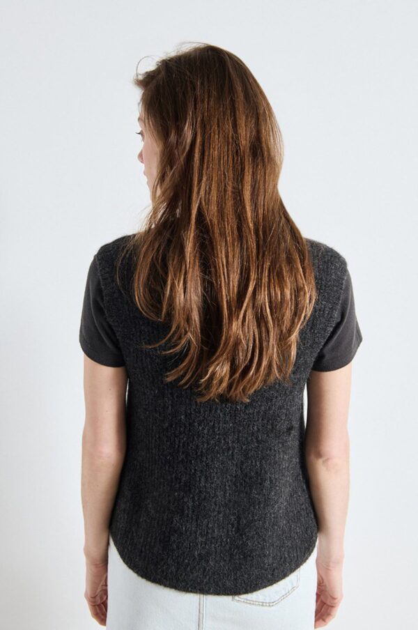 Zebrio Charcoal Melange East Knit Vest - Image 3